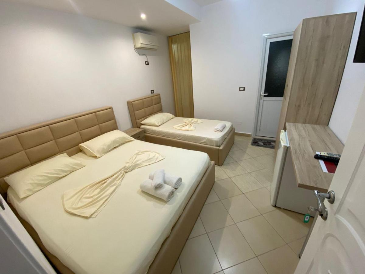 Hotel Vila Flowers Vlorë Δωμάτιο φωτογραφία