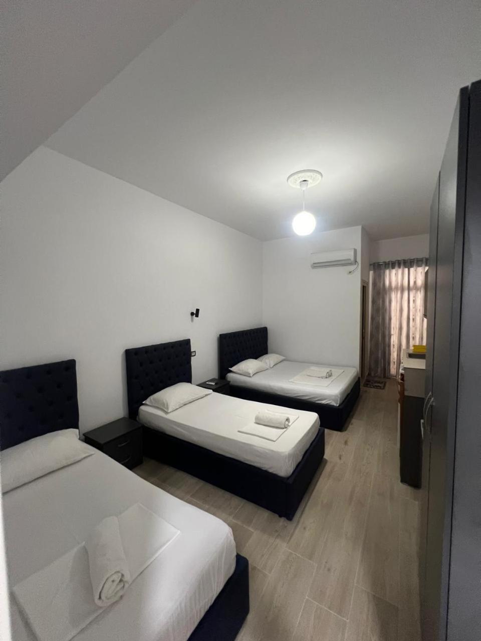 Hotel Vila Flowers Vlorë Εξωτερικό φωτογραφία
