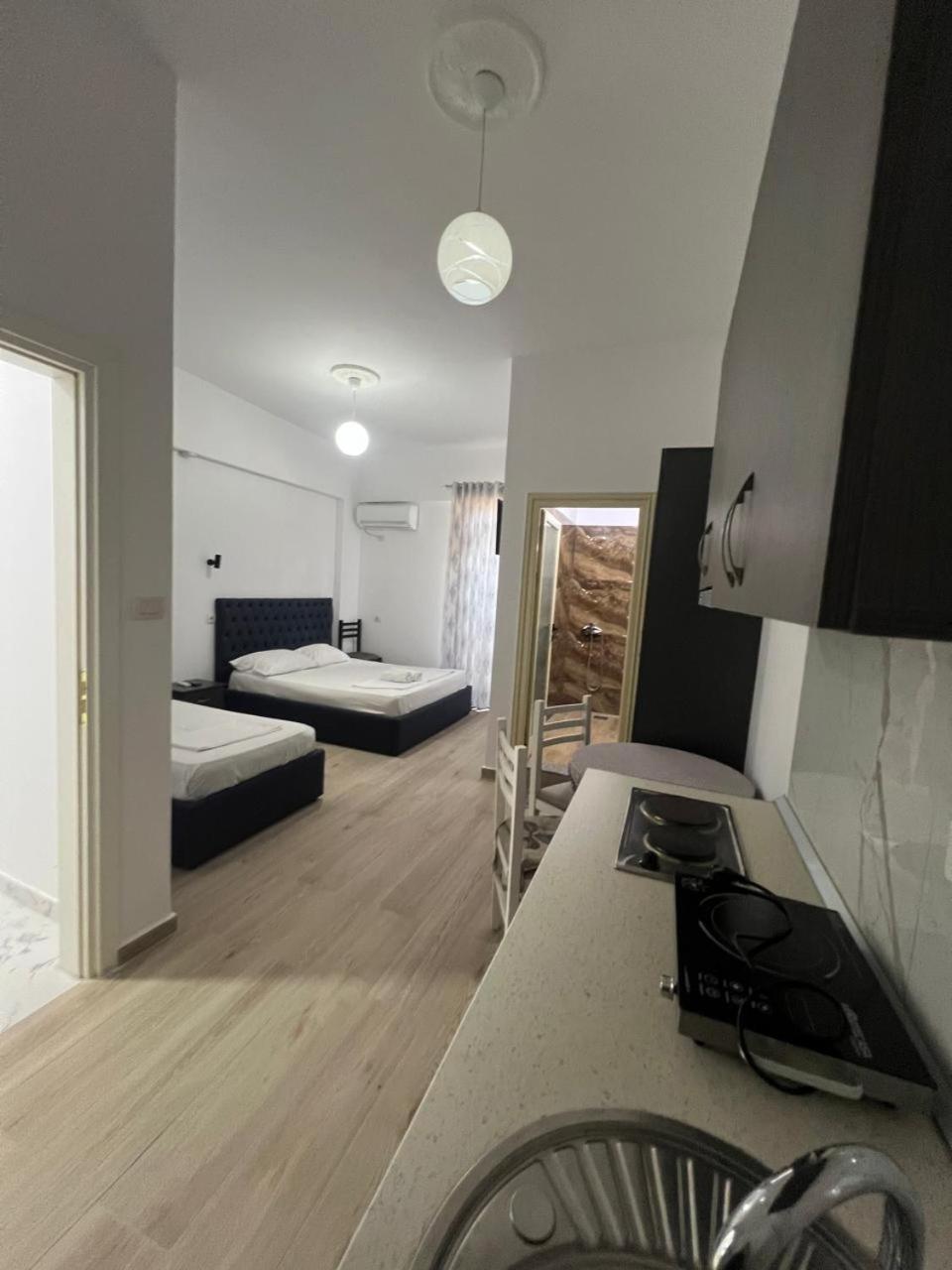 Hotel Vila Flowers Vlorë Εξωτερικό φωτογραφία