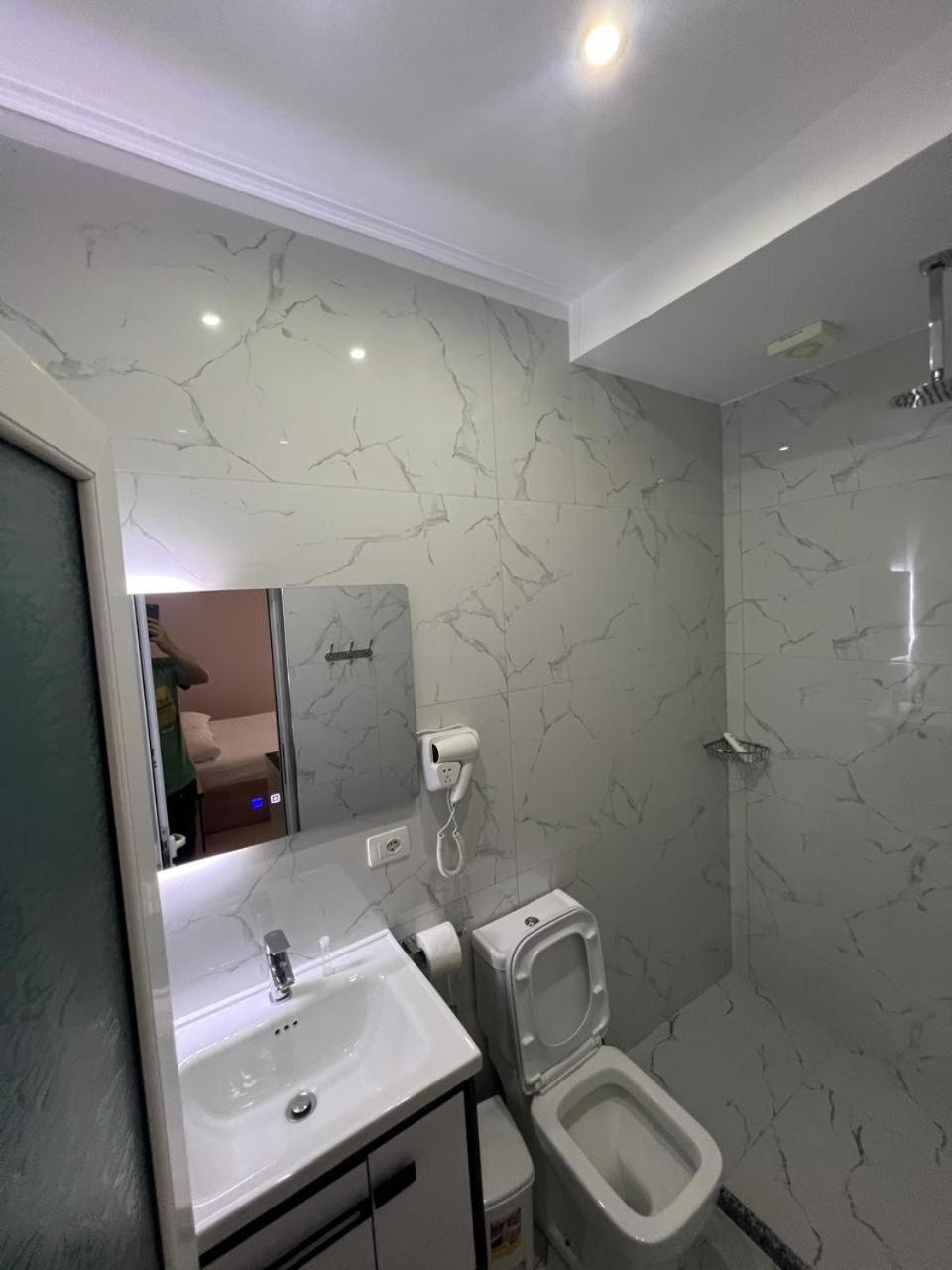 Hotel Vila Flowers Vlorë Εξωτερικό φωτογραφία